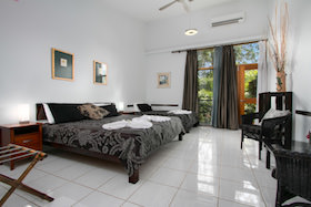 Bee Eater Room