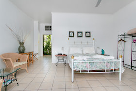 Sunbird room